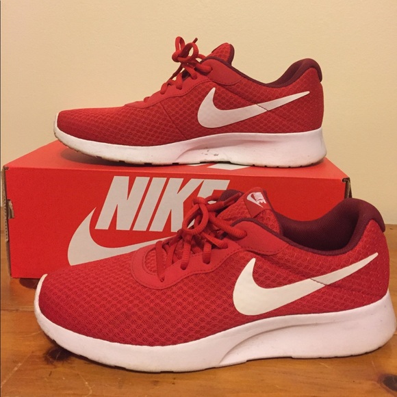 Nike Other - Nike Tanjun University Red